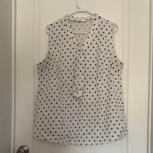 Polka Dot Sleeveless Blouse with V Neck Tie Plus Size 1X Business Casual